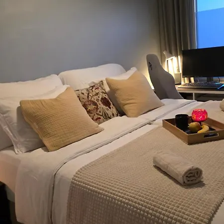Ons - 1 Min Walk To Bus - 5 Min Direct To Forum * Stavanger